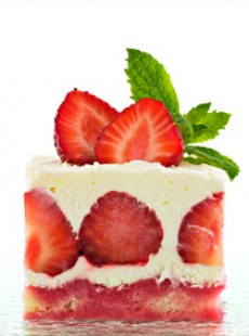 recette-de-la-semaine-par-anael-stolz-le-fraisier-allege-41261